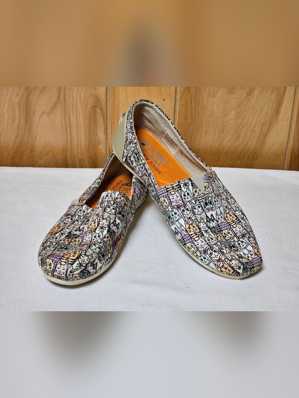 Bobs Skechers Bobs for Cats Womens Size 9 Cat Multicolor Slip-On Memory Foam